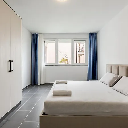 Talea Comfort 1 By Pikhost דירה Lezhë